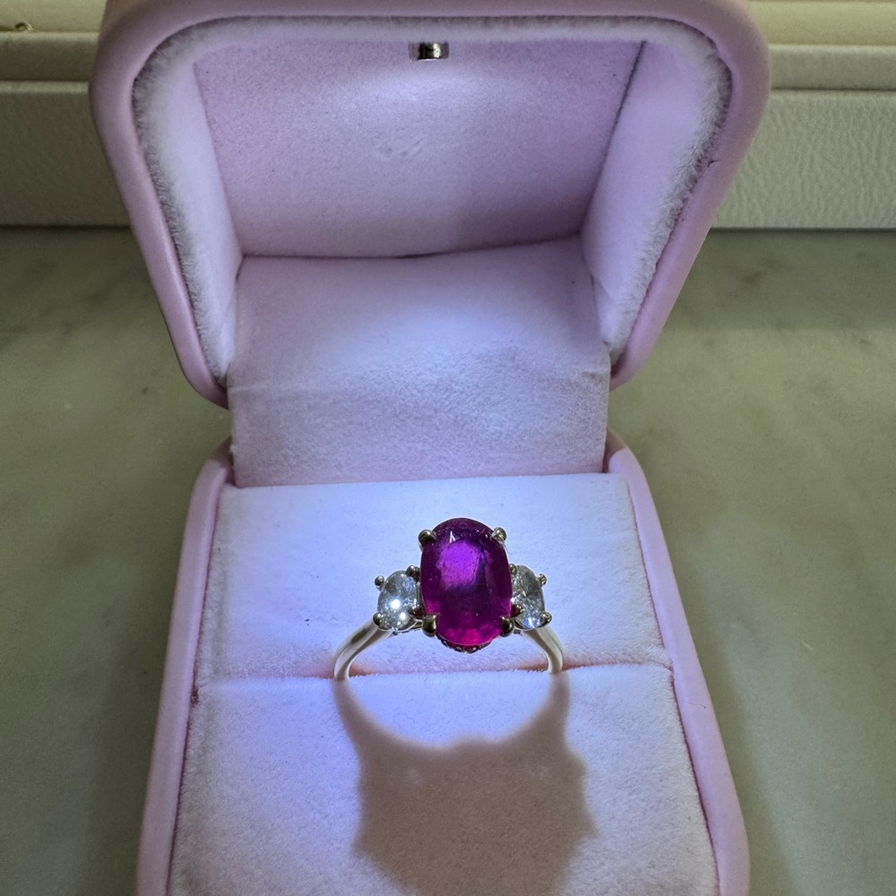 Oval cut Natural Ruby and Diamond ring